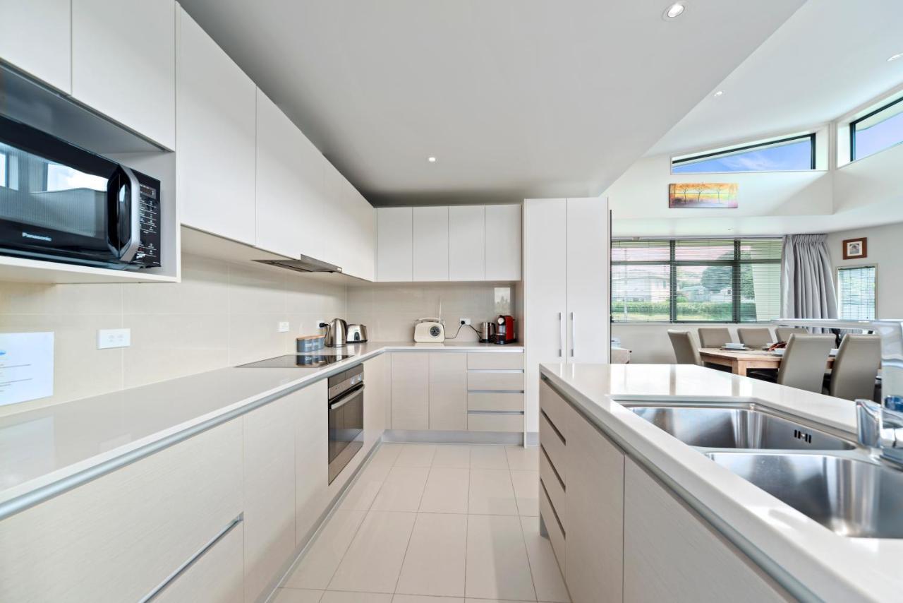 Two Views Taupo Apartment Екстер'єр фото